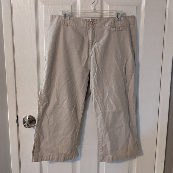 EUC Woolrich Career Women's Cotton Cropped Pants in Stone / Tan Size 12‎ - Picture 1 of 6